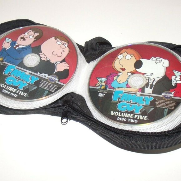 Family Guy DVD Set & Leather Case - Picture 6 of 7